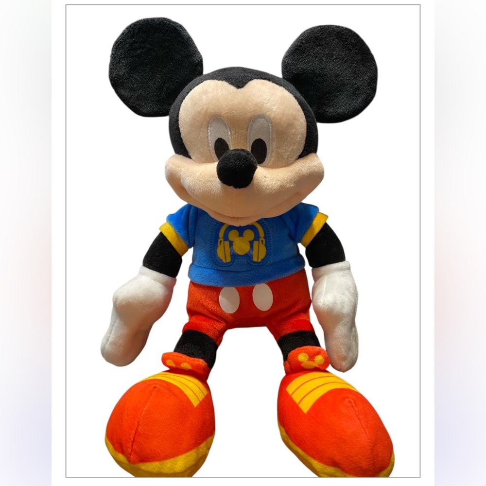 Disney Mickey Mouse Clubhouse 11”   Sings the Hot Diggity Dog Song
